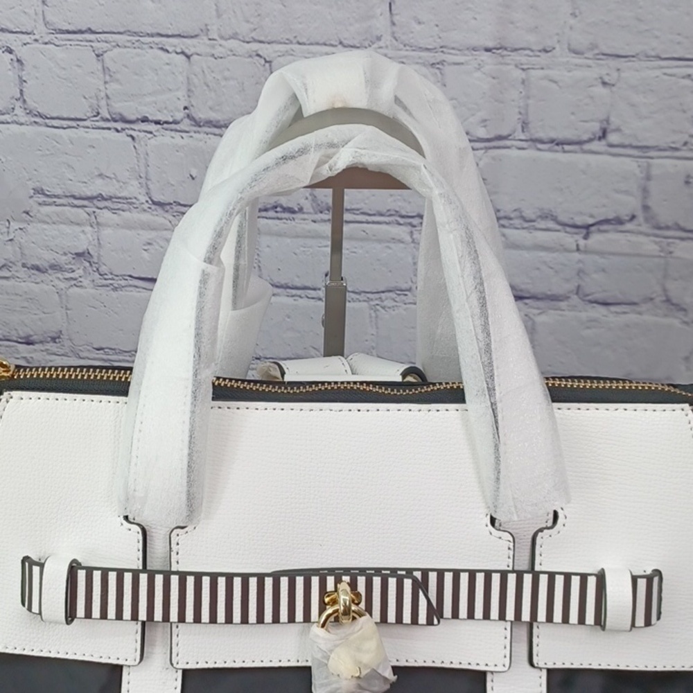 Henri Bendel Jetsetter Convertible Backpack Centennial Stripe NEW - Picture 6 of 13